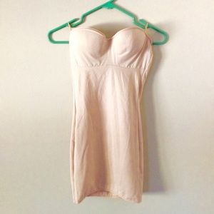 Nude strapless shapewear