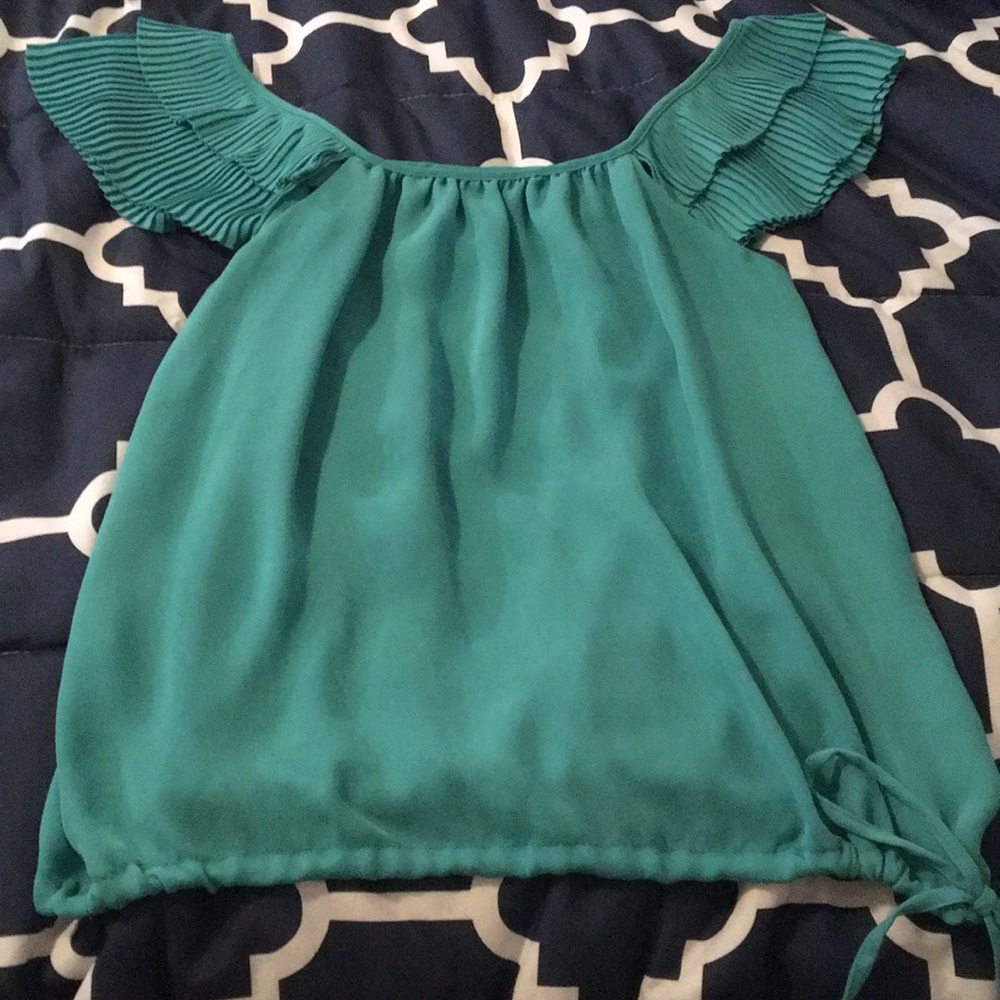 Pleated shoulder blouse