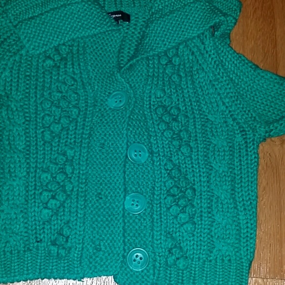 Express cropped sweater - Picture 2 of 3