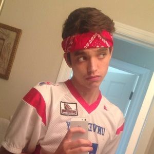 Meet your Posher, Wesley