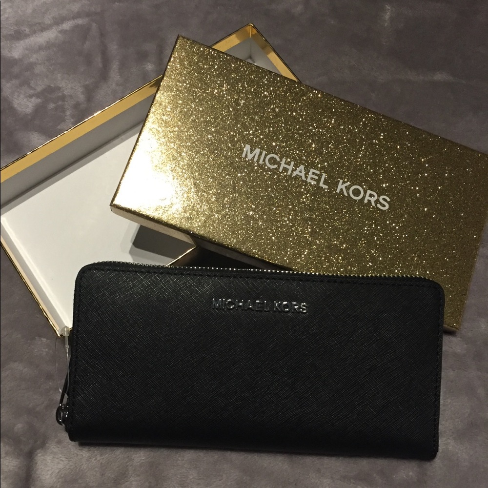 BRAND NEW- Black Michael Kors Wallet!
