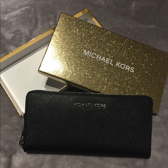 Michael Kors Handbags - BRAND NEW- Black Michael Kors Wallet!