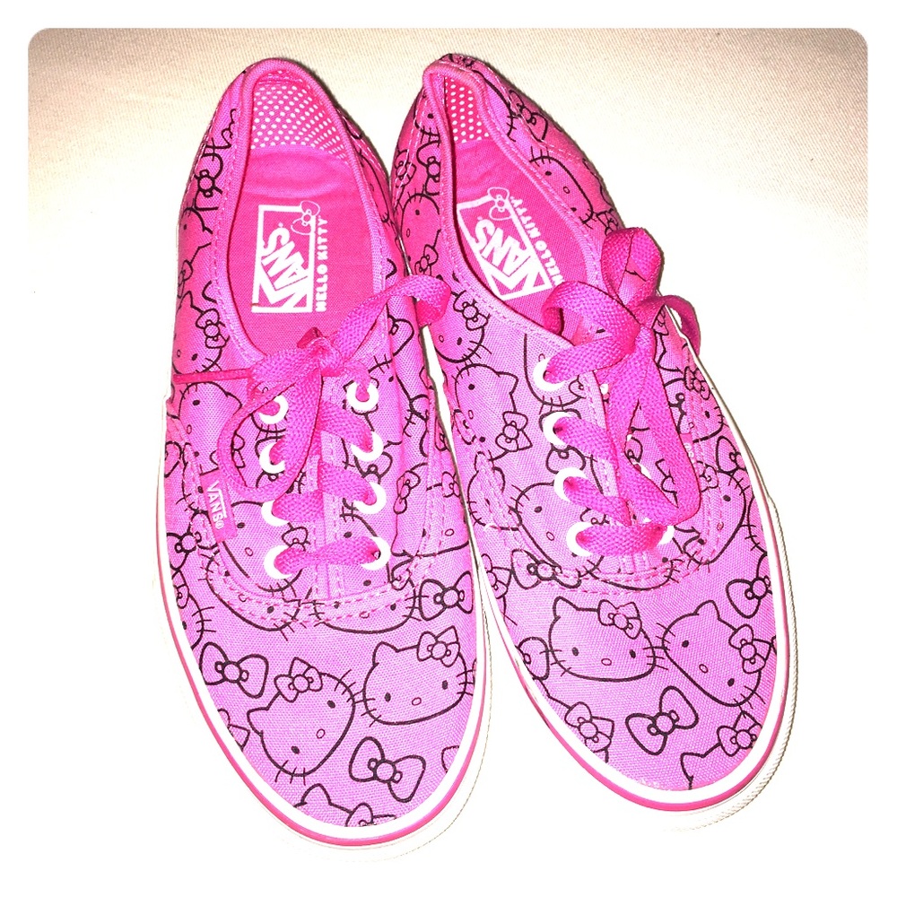 LIMITED EDITION Hello Kitty Vans
