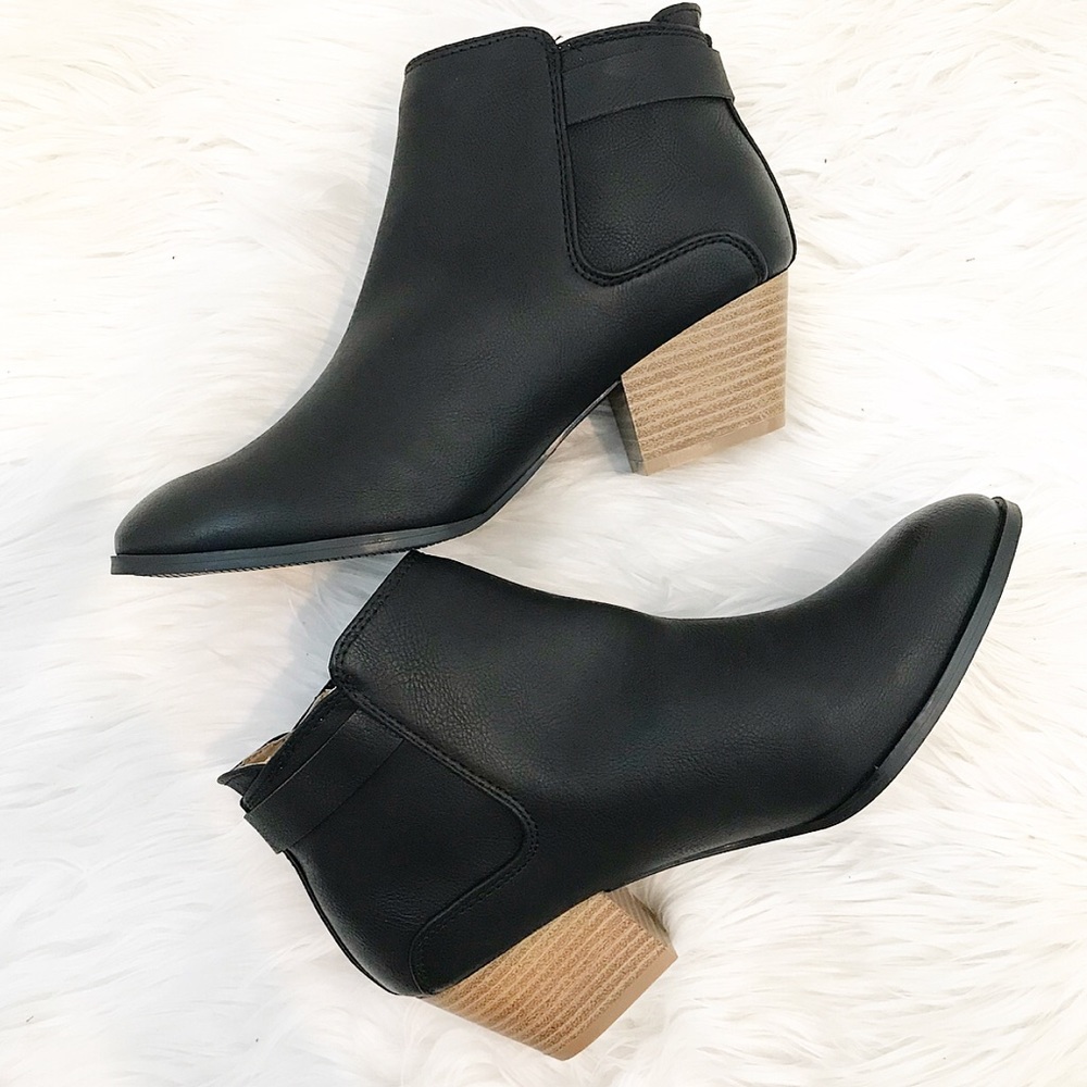 🔺SALE🔺 Stella Black Booties - Picture 3 of 4