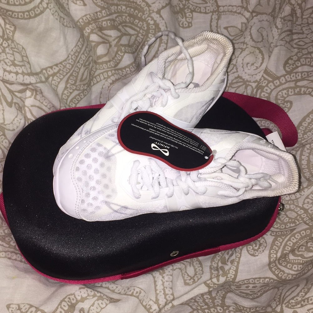 Nfinity cheer shoes
