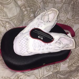 Nfinity cheer shoes