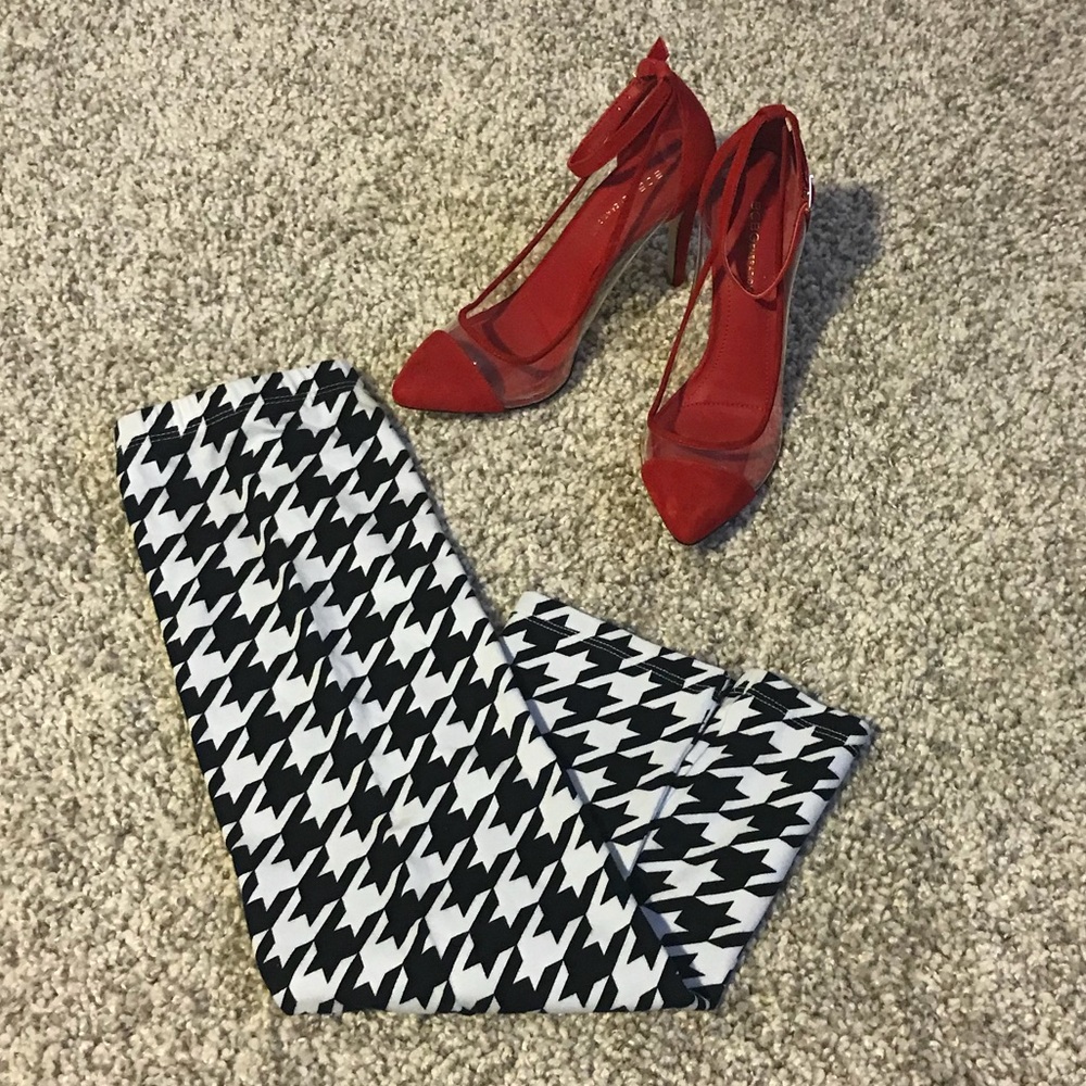 Black white pencil skirt