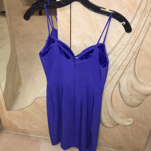 👗 💯 % Authentic CrissCross BEBE dress - Picture 3 of 3