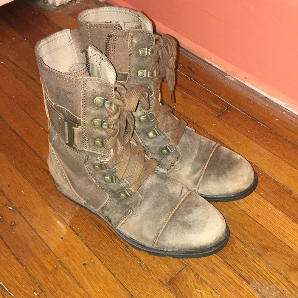 Sore boots