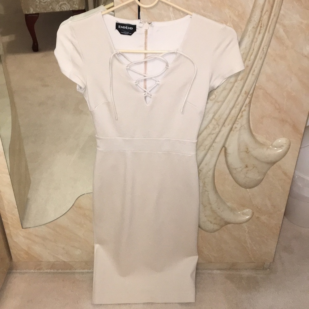 👗 💯 % Authentic Bebe dress