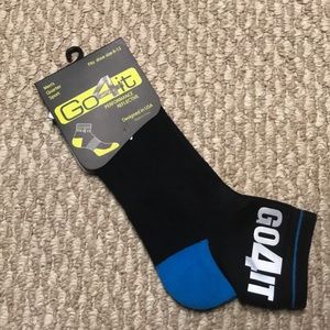 NWT Go 4 It performance sports socks