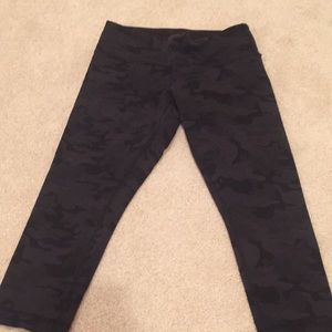 camo lulu leggings