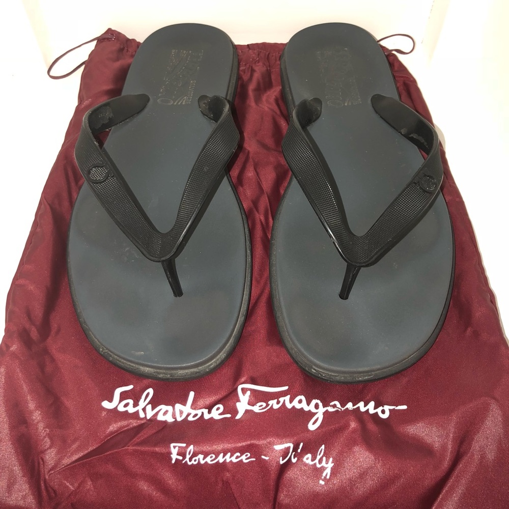 Men’s Ferragamo Flip Flops Black Size 9 M
