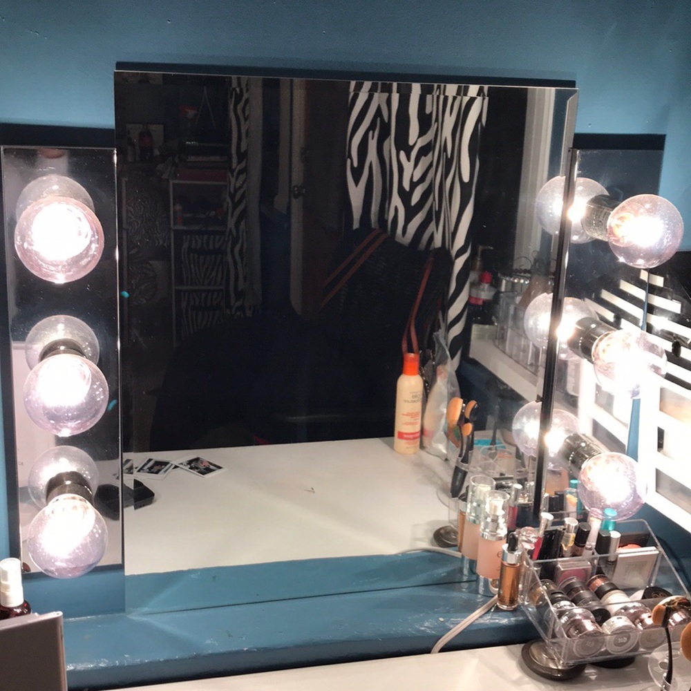 LED bulbs Vanity Mirror