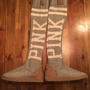 ❄️FIRM❄️VS Grey Mukluk Slippers
