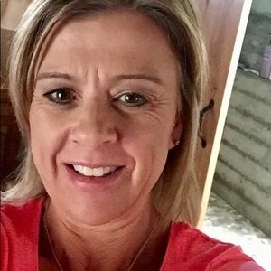 Meet your Posher, Shellie