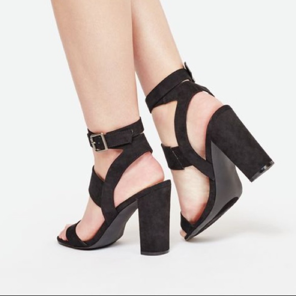 Black strappy platform heels, size 7 - Picture 5 of 5