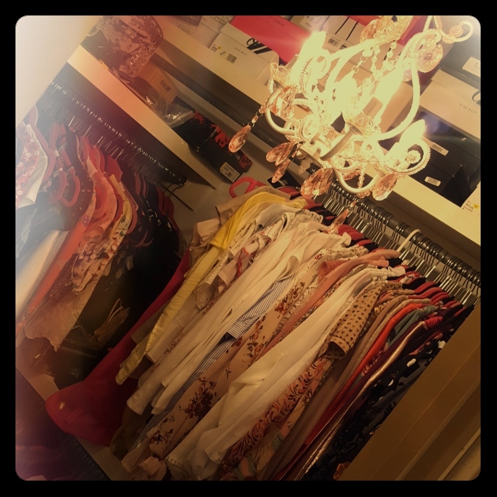 Meet your Posher, Idania. Check out my closet,  make me an offer!