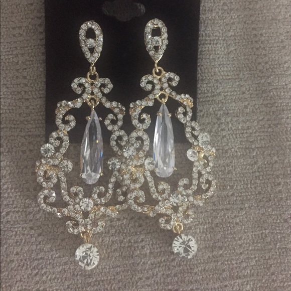 NEW Long Chandelier Earrings - Picture 3 of 3