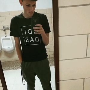 Meet your Posher, Caden