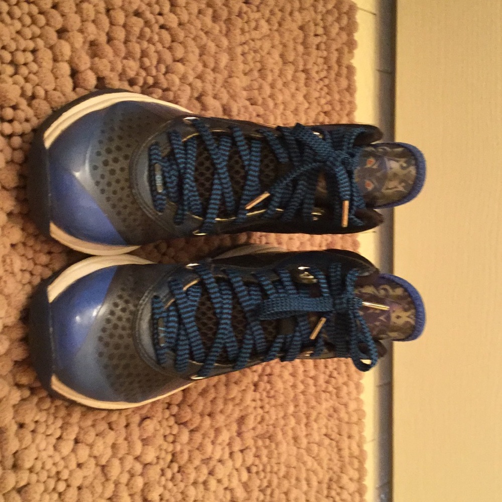 Lebron 8 - Picture 5 of 5
