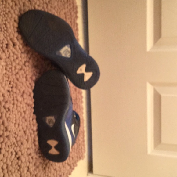 Lebron 8 - Picture 3 of 5