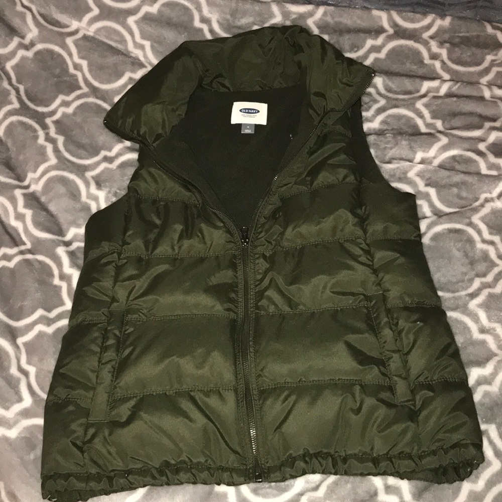 Never worn army green vest