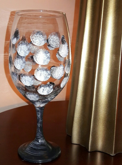 Wine glass - Picture 1 of 1