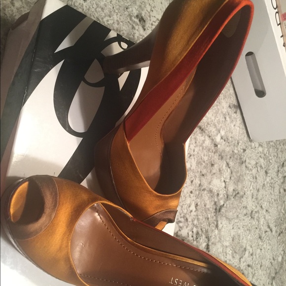 Nine West heels - Picture 1 of 4