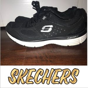 Skechers lightweight Flex Sole