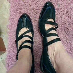 Women's Sketchers slip-on with strap