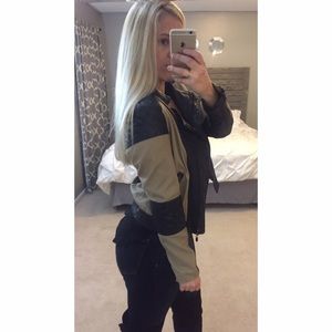 Black Leather & tan jacket