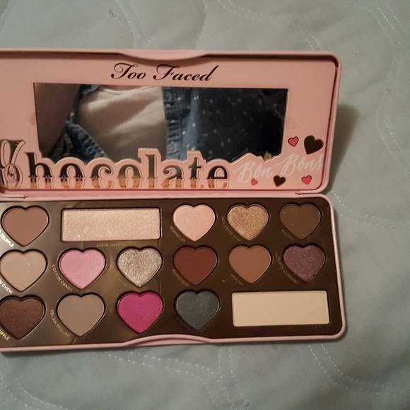 Too Faced Chocolate Bon Bons Palette - Picture 3 of 4