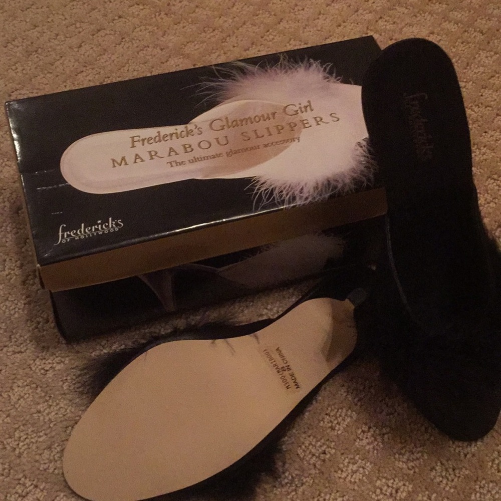 Frederick’s Boudoir Slippers 👠👠👠