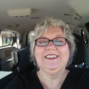 Meet your Posher, Gloria