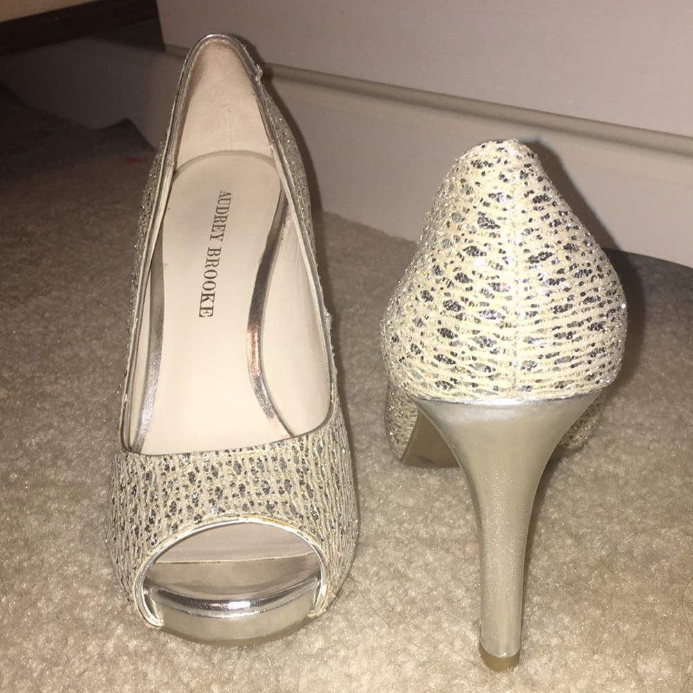 Audrey Brooke sparkly open toe heel, size 8 1/2