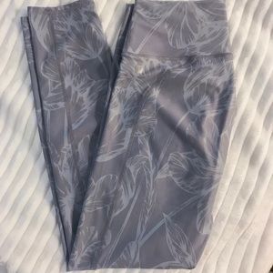 Fabletics High Waisted 7/8 Leggings