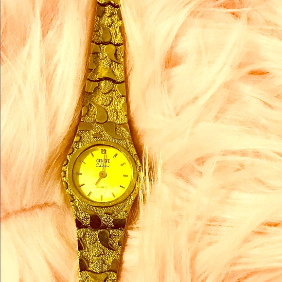Geneva Accessories - 10k yellow Gold nugget women Geneve classic watch