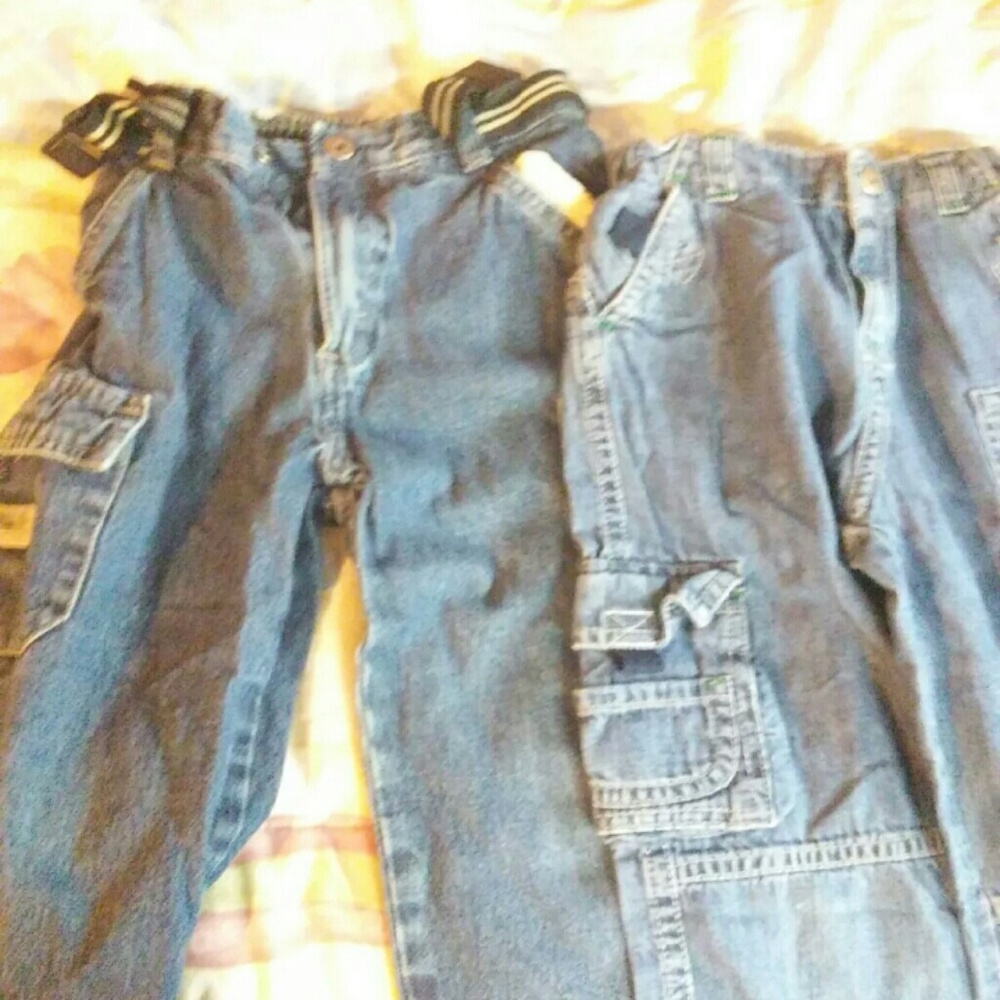 2 pairs of 5t jeans bundle
