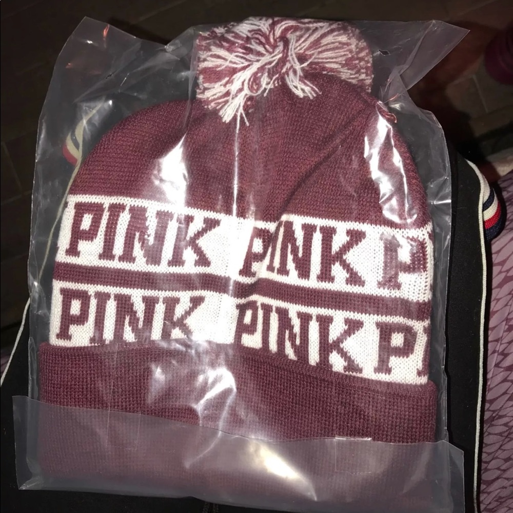 VS PINK BEANIE