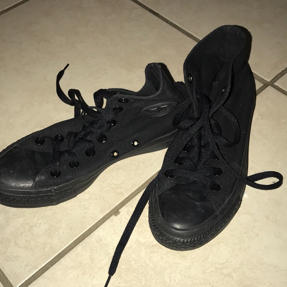 Black high top converse
