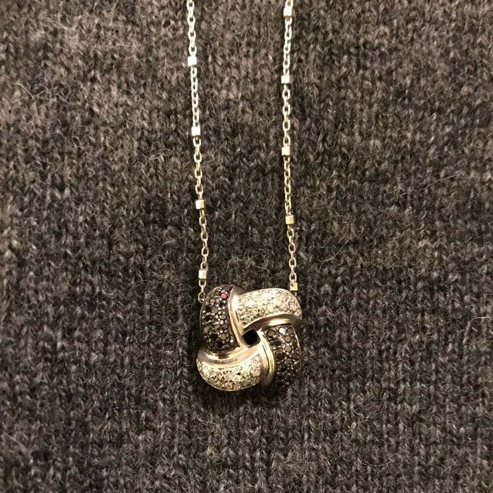 Black and white diamond pendant & necklace