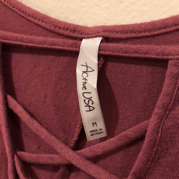 Cold shoulder lace-up top - Picture 3 of 3