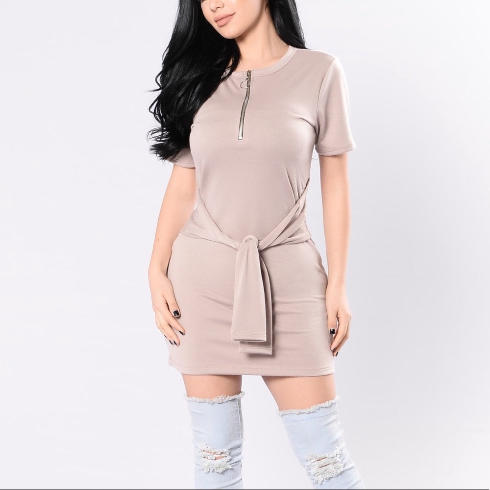 Fashion Nova’s Upfront Dress - Mocha