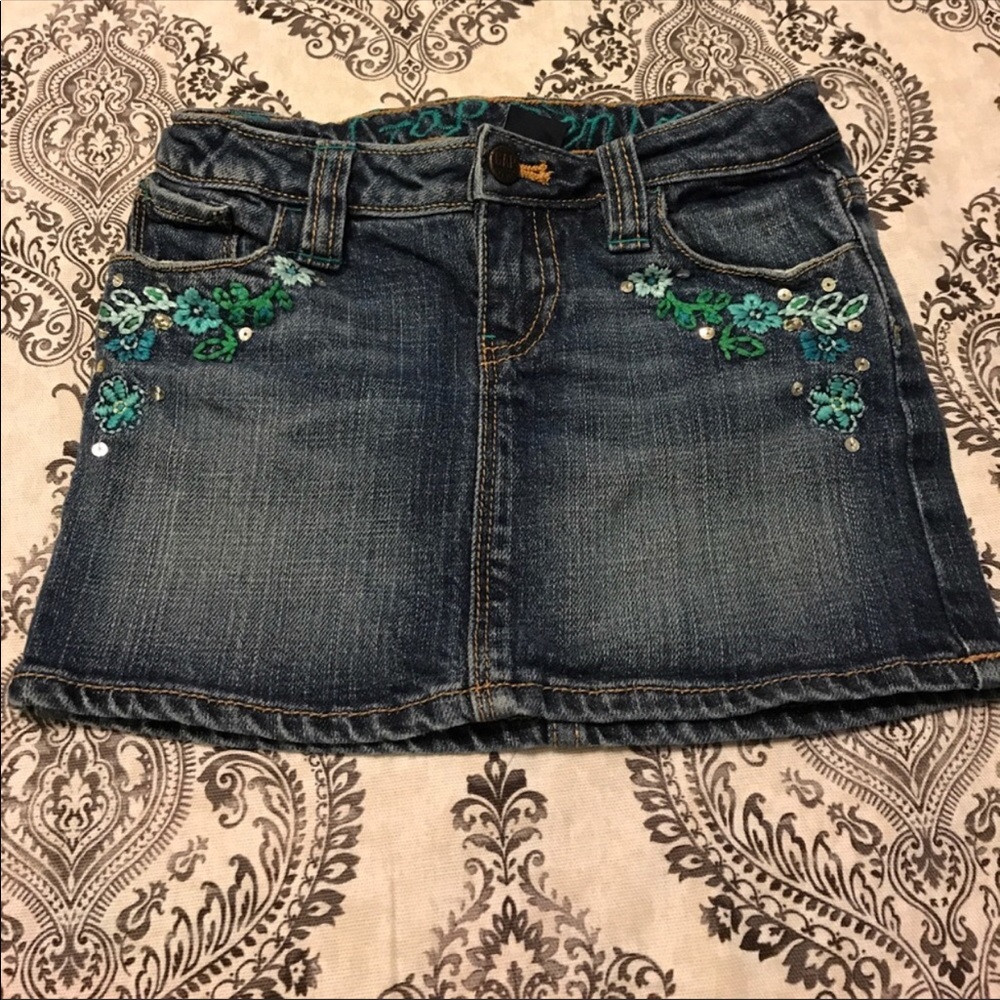 Gap skirt size 5