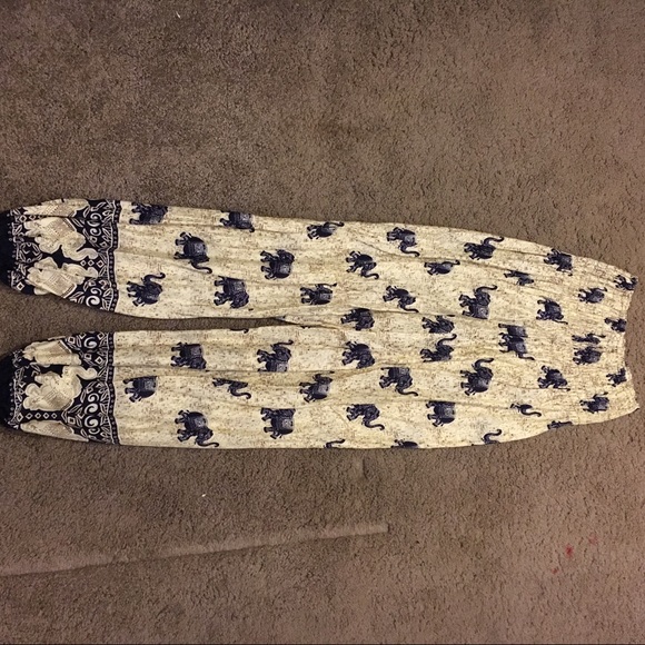 Sinched waist, off-white elephant pants - Picture 1 of 3