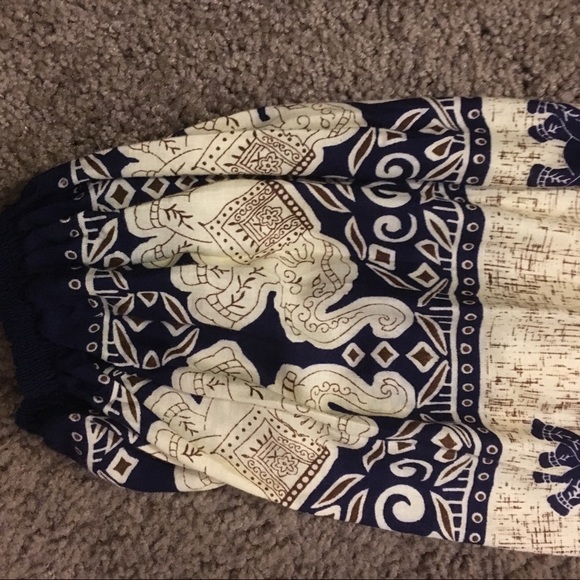 Sinched waist, off-white elephant pants - Picture 2 of 3