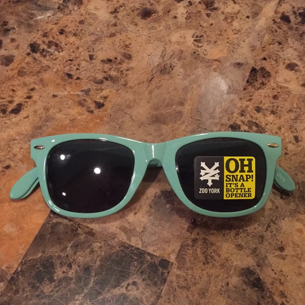 Zoo York Wayfarer style bottle opener glasses NEW