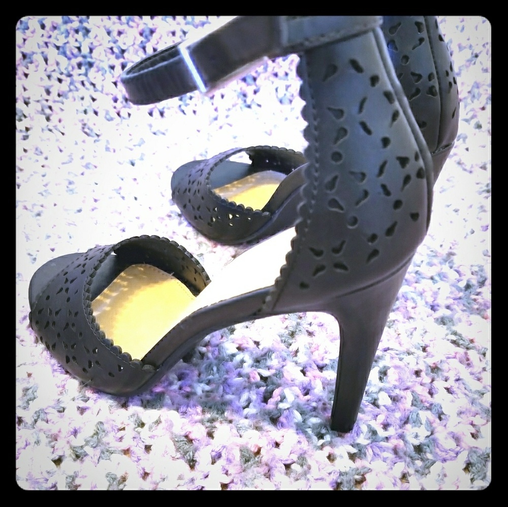LC Black Heel Confetti Ankle Strap Shoe Open Toe