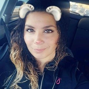 Meet your Posher, Cheryl